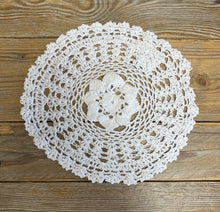 Load image into Gallery viewer, White Assorted Crochet Doilies - Pack of 6 (10&quot;)