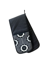 Load image into Gallery viewer, Black Abstract Flower Quilted Cotton Double Oven Glove