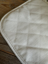 Load image into Gallery viewer, Pair of Cream Quilted Cotton Oven Pan Holders