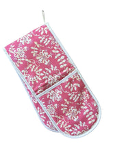 Load image into Gallery viewer, Pink &amp; White Floral Pattern Quilted Cotton Double Oven Glove