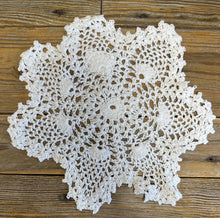 Load image into Gallery viewer, White Snowflake Crochet Doilies - Pack of 6 (10&quot;)