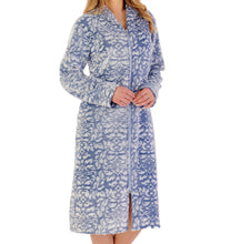 Load image into Gallery viewer, https://images.esellerpro.com/2278/I/223/673/HC02332-slenderella-ladies-damask-fleece-zip-dressing-gown-navy-1.jpg