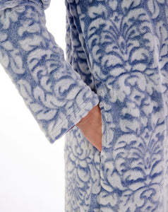 https://images.esellerpro.com/2278/I/223/673/HC02332-slenderella-ladies-damask-fleece-zip-dressing-gown-navy-2.jpg